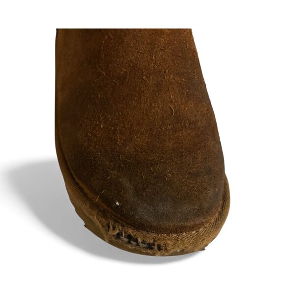 Girls size 12 Uggs shoes winter shoes - Picture 3 of 6